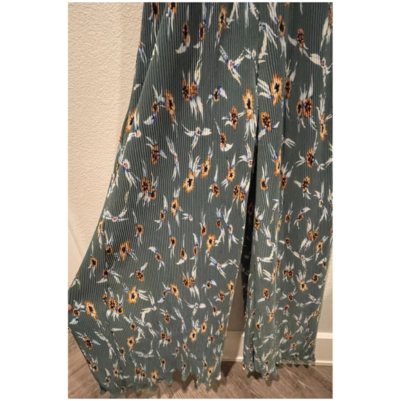 ASTR THE LABEL Teal Multi Floral Sleeveless Jumpsuit - Picture 7 of 9